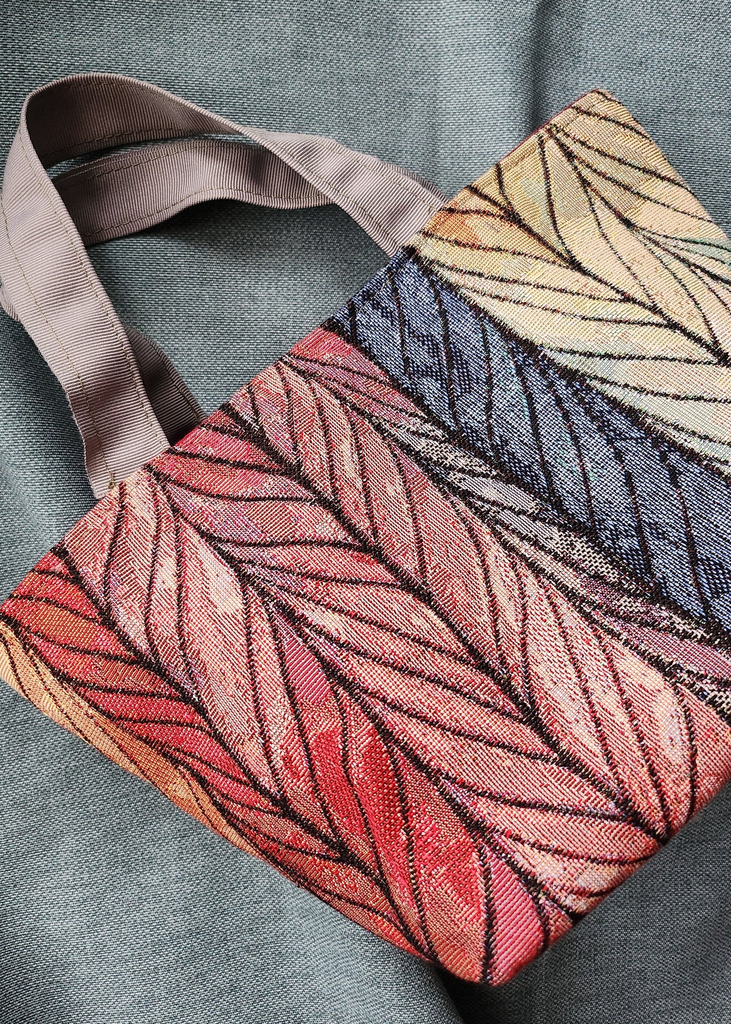 Borsa Artigianale in tessuto Jacquard