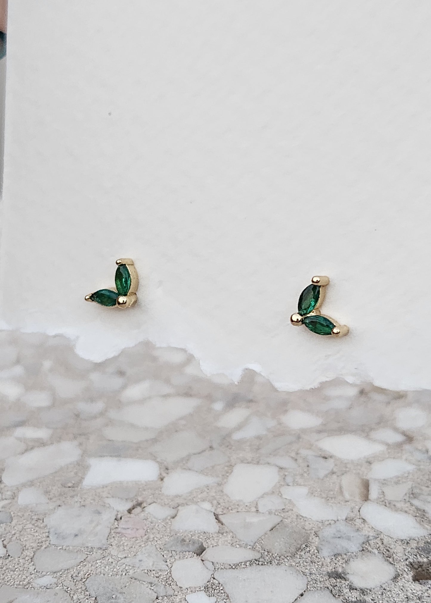 Orecchini Fogliolina con Zirconi