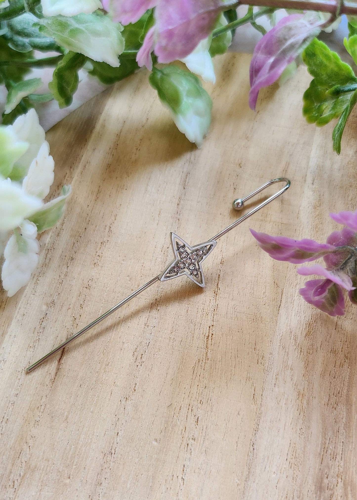 Ear Pin Stella (singolo)