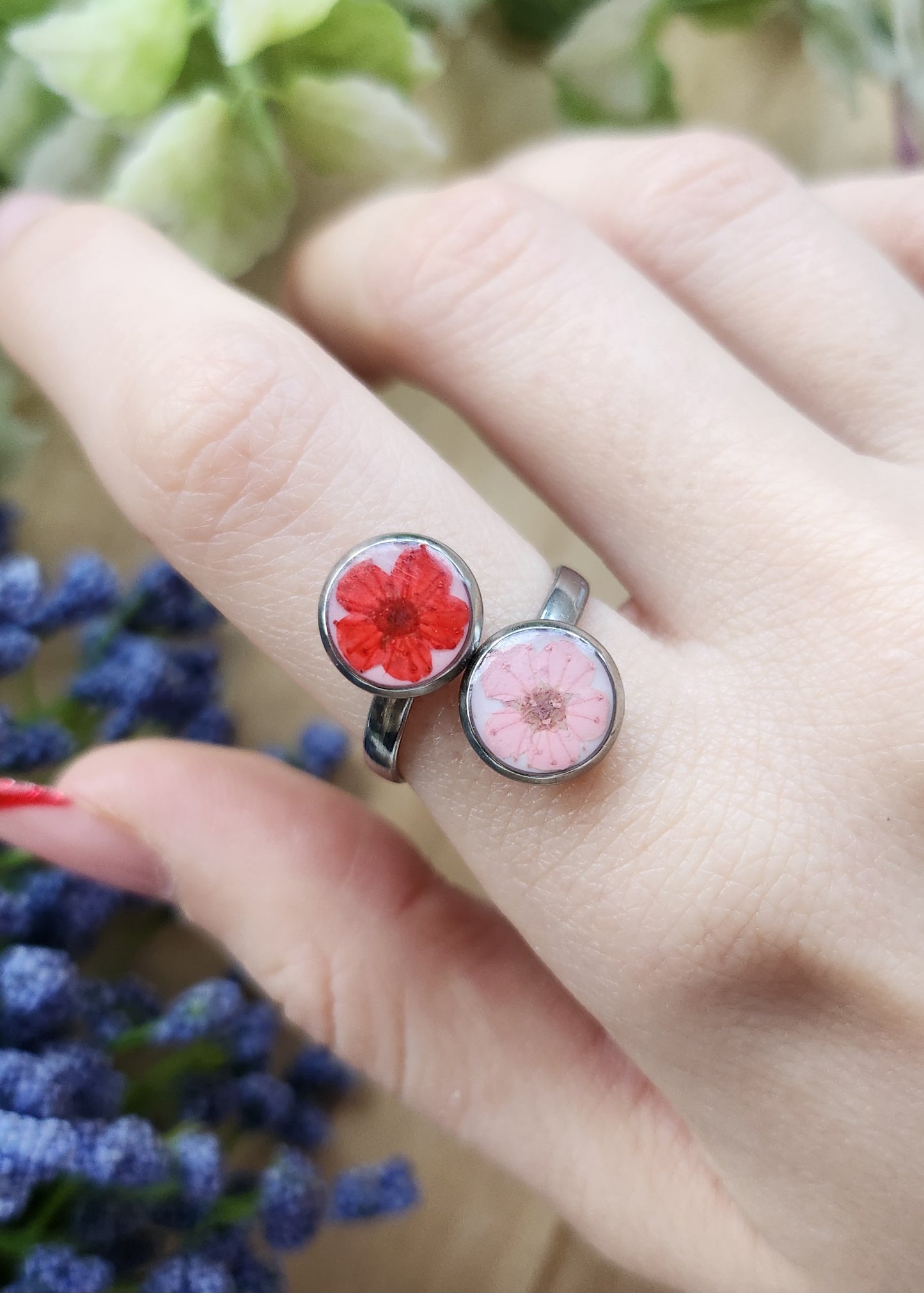 Anello Flora contrarié