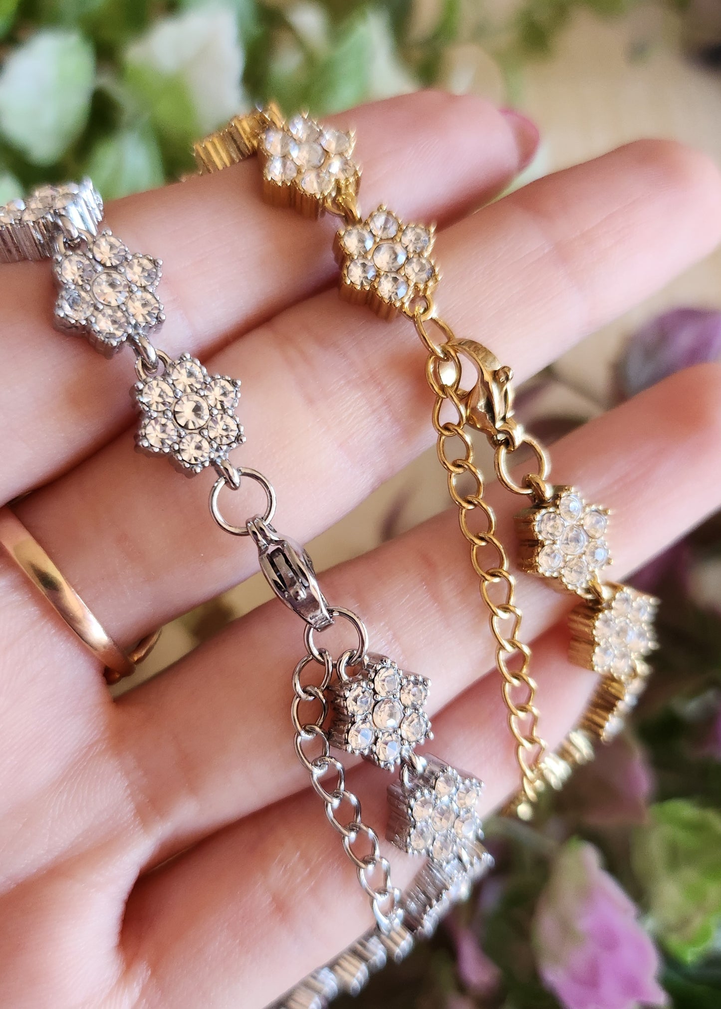 Collana Flowers