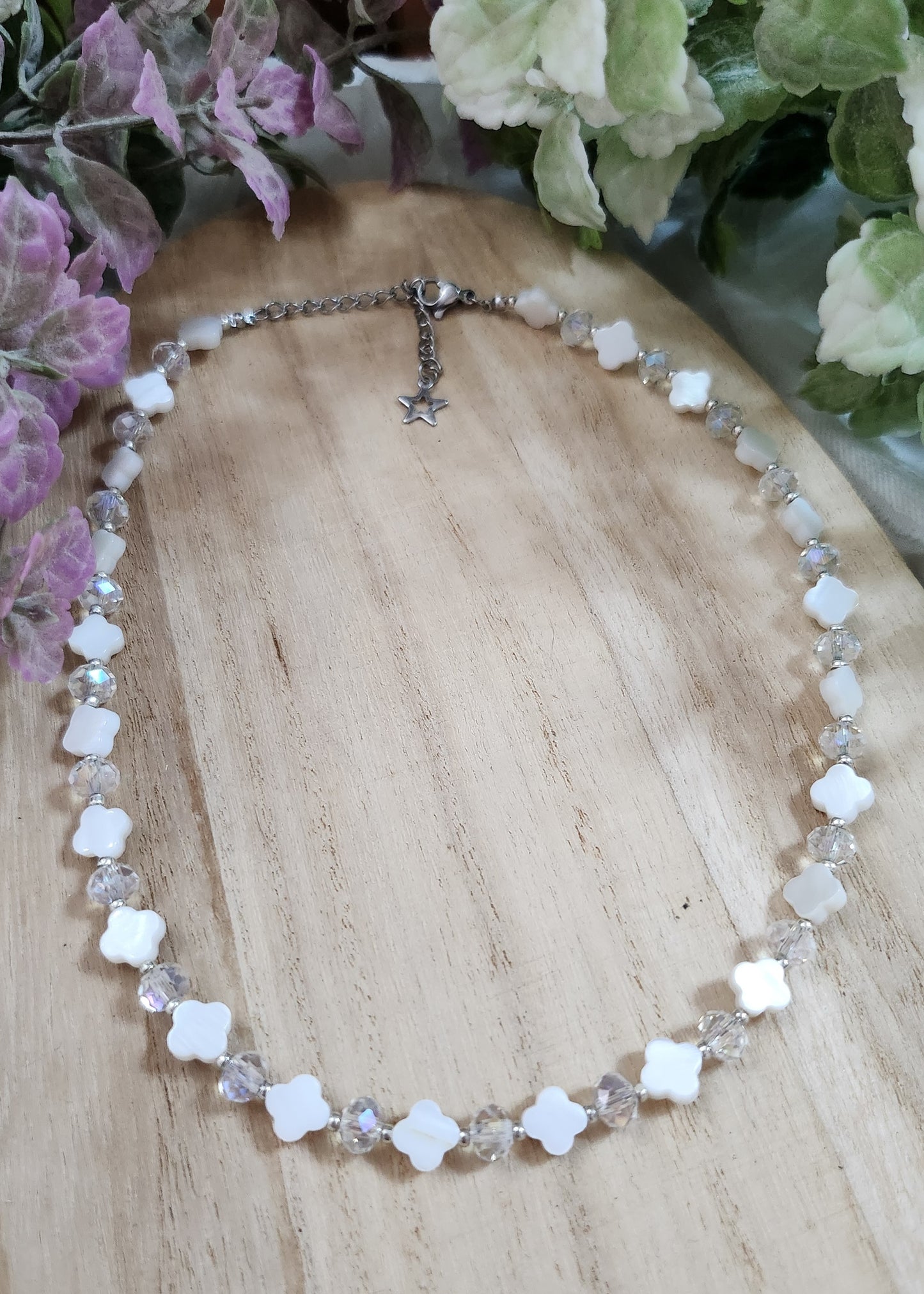 Collana girocollo cristalli swarovski e madreperla