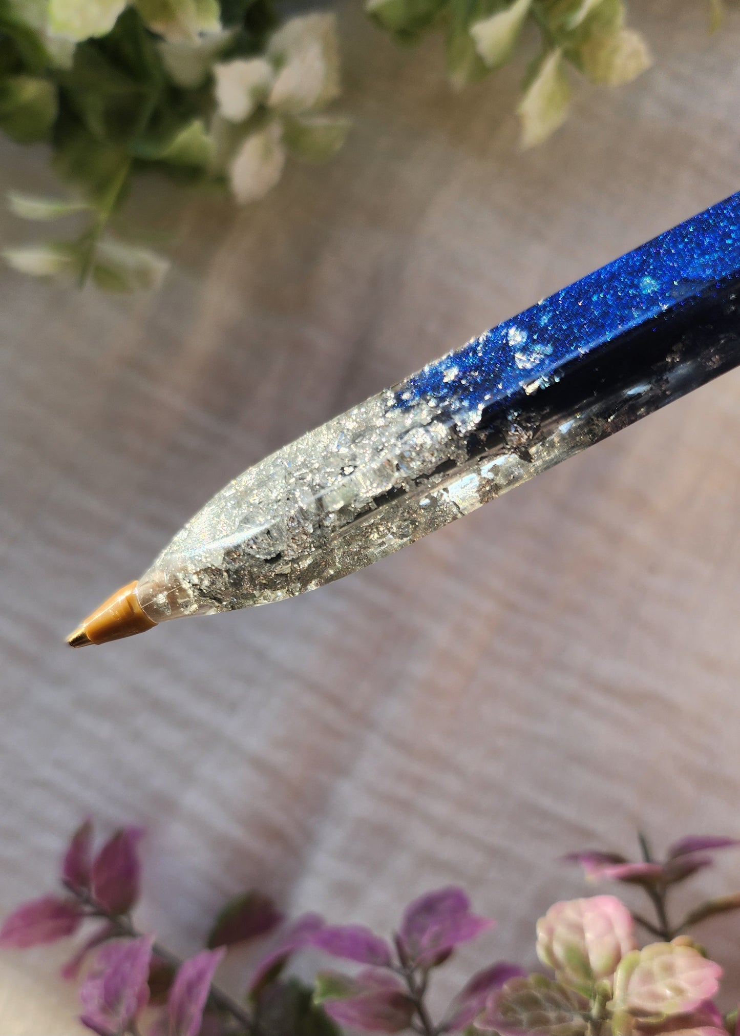 Penna ricaricabile in resina blu e argento