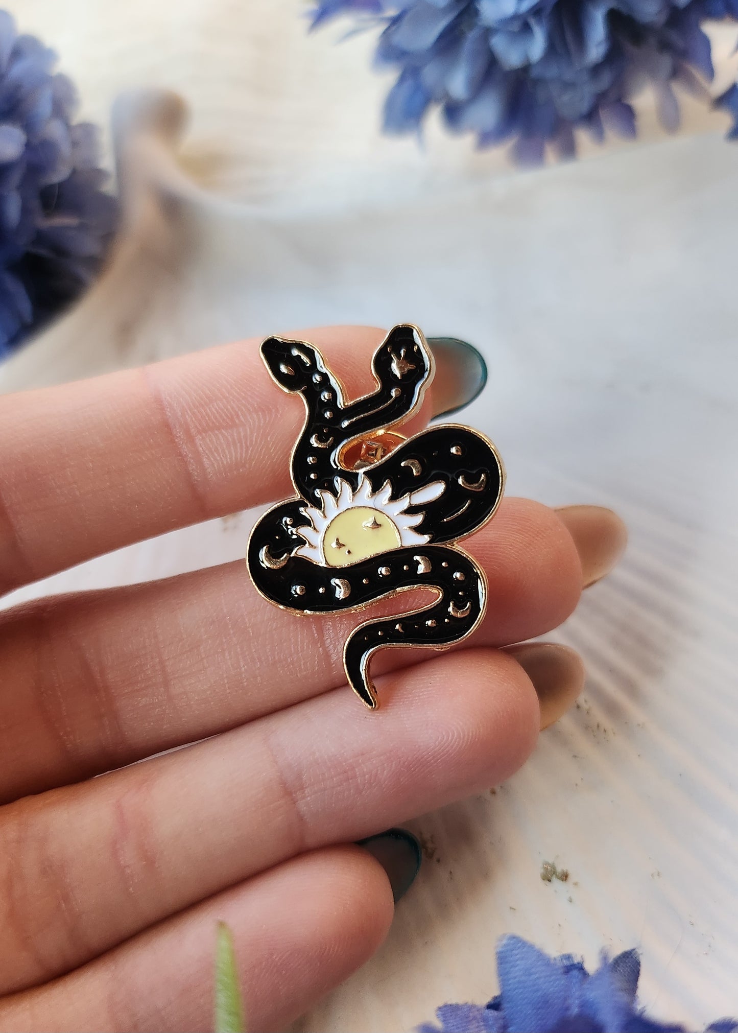 Spilla serpenti